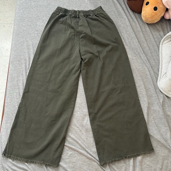 Olive Green Elasticized Wide Leg Trouser Pants - Picture 3 of 17